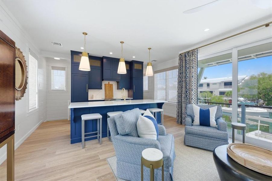 Furnished interior view inside a new home in , Boca Grande (Image 7).