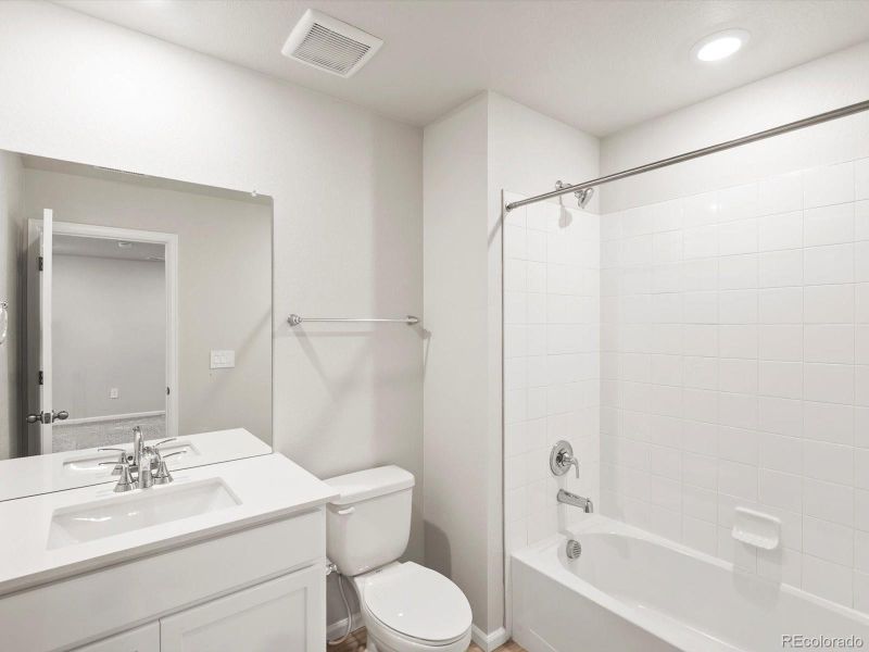 Furnished interior view inside a new home in Horizon Uptown: The Meadow Collection, Aurora (Image 11). Furnished interior view inside a new home in Horizon Uptown: The Meadow Collection, Aurora (Image 11).