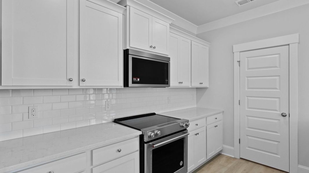 Furnished interior view inside a new home in Rivers Reach, Yemassee (Image 8).