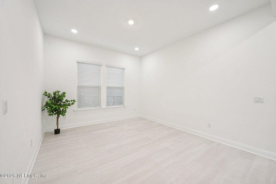 Spacious, unfurnished interior of a new home in , St. Augustine (Image 47).