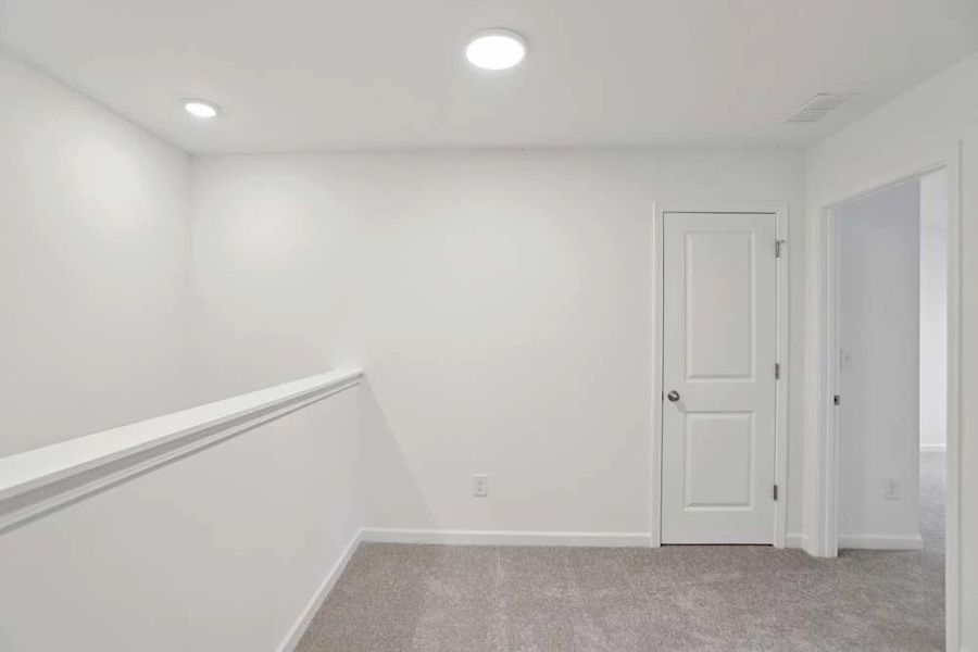 Sample Photo: Loft Sample Photo: Loft