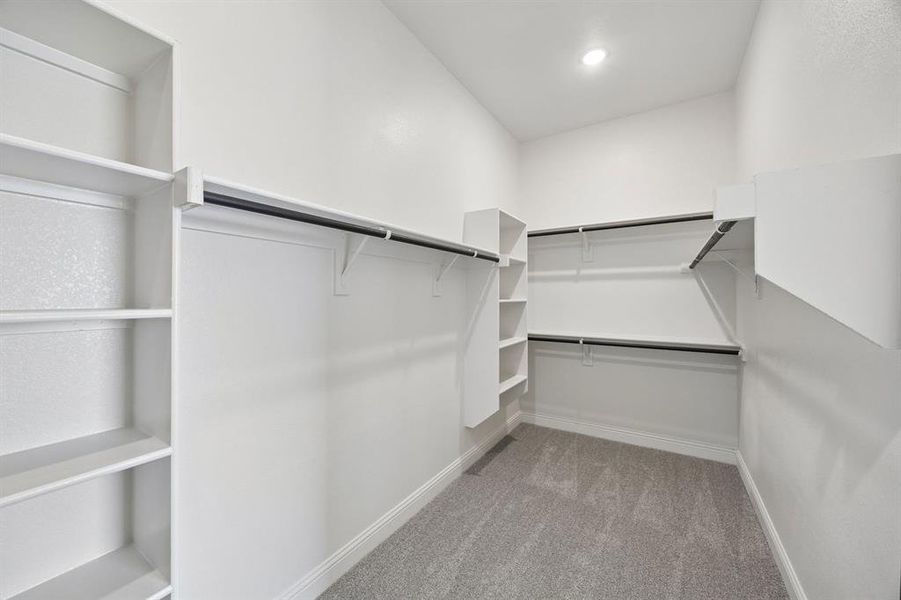 Spacious, unfurnished interior of a new home in Country Lakes, Denton (Image 11). Spacious, unfurnished interior of a new home in Country Lakes, Denton (Image 11).