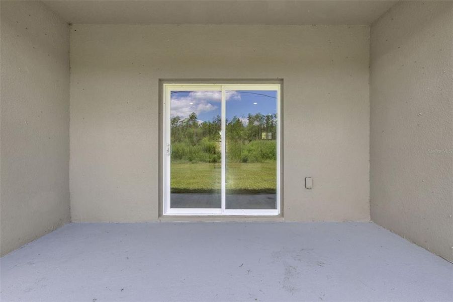 Exterior details and patio area of a home in , Ocala (Image 23).