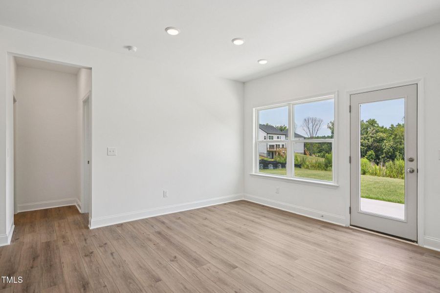 8-web-or-mls-Malcus Ct-S2706-008 8-web-or-mls-Malcus Ct-S2706-008