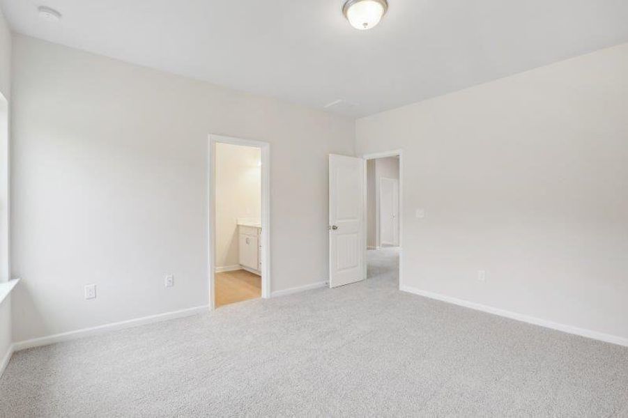 Spacious, unfurnished interior of a new home in Kingston Park, Kingston (Image 12).
