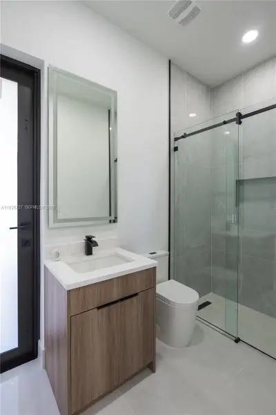 Furnished interior view inside a new home in , Cape Coral (Image 5).