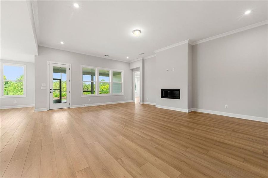 Spacious, unfurnished interior of a new home in Cresswind Georgia at Twin Lakes, Hoschton (Image 17). Spacious, unfurnished interior of a new home in Cresswind Georgia at Twin Lakes, Hoschton (Image 17).