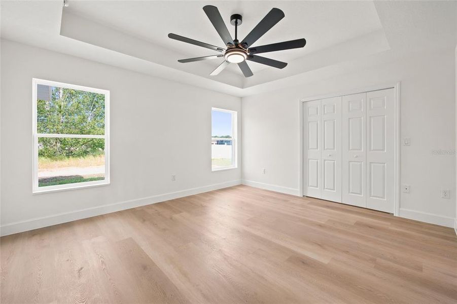 Spacious, unfurnished interior of a new home in , Ocala (Image 25).
