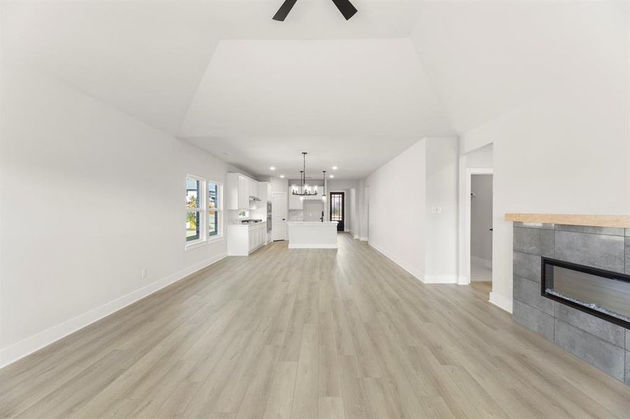 15_17. 1117 Flamingo - Bath