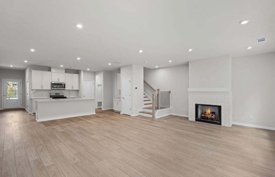 Spacious, unfurnished interior of a new home in Ansley Towns, Cumming (Image 17).
