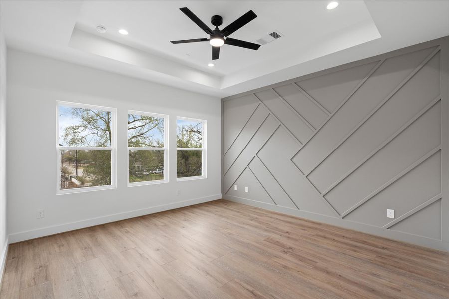 Spacious, unfurnished interior of a new home in , Houston (Image 39).