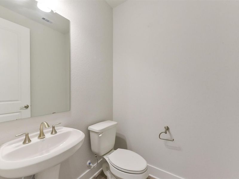Furnished interior view inside a new home in Lago Mar, Texas City (Image 14).