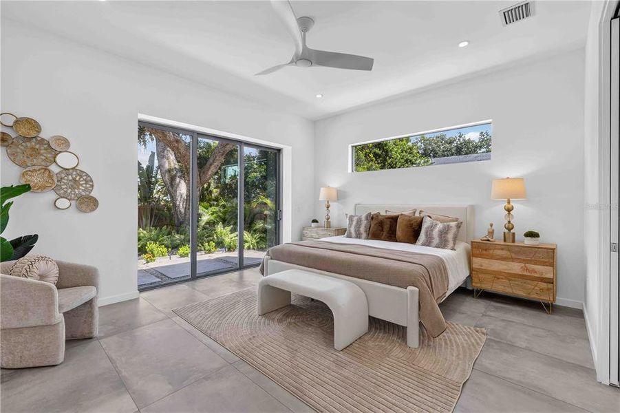 Furnished interior view inside a new home in , Sarasota (Image 54).