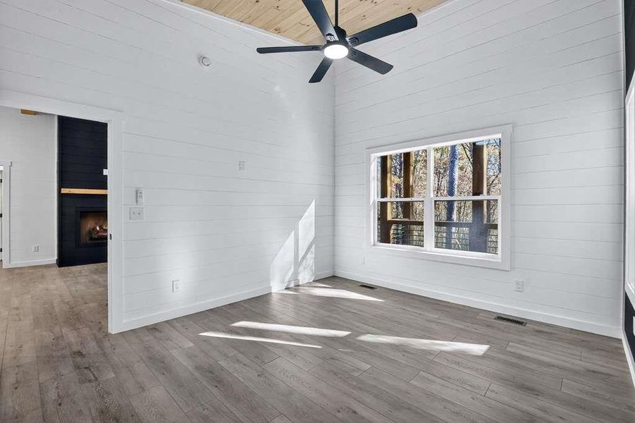 Spacious, unfurnished interior of a new home in , Morganton (Image 18).