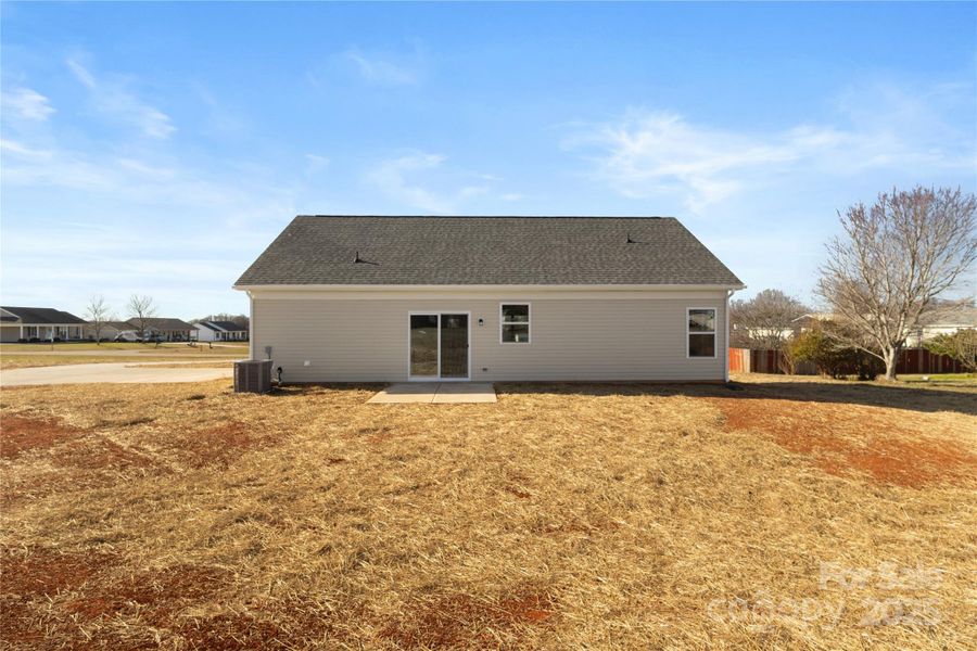 Exterior details and patio area of a home in , Olin (Image 15).
