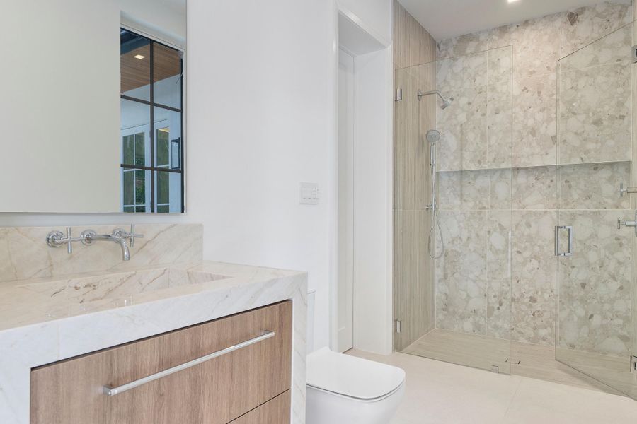 096-420 Barbarossa Ave_096 096-420 Barbarossa Ave_096