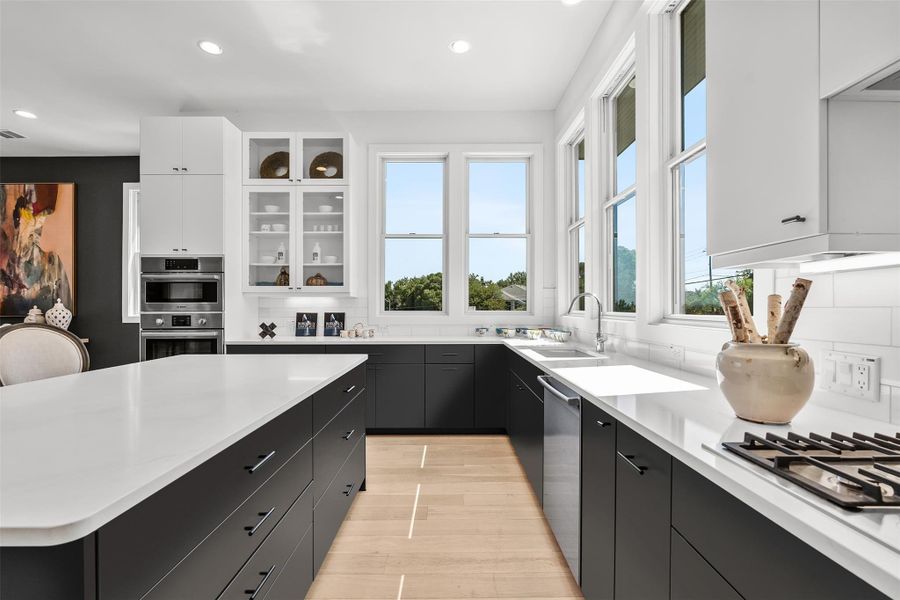 Furnished interior view inside a new home in , Austin (Image 25).