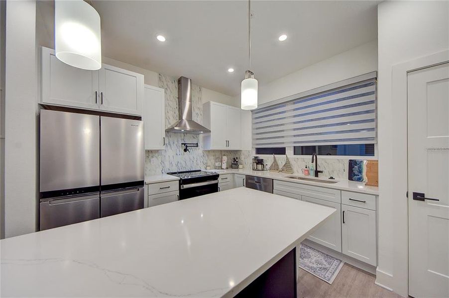 Furnished interior view inside a new home in , St. Petersburg (Image 6).