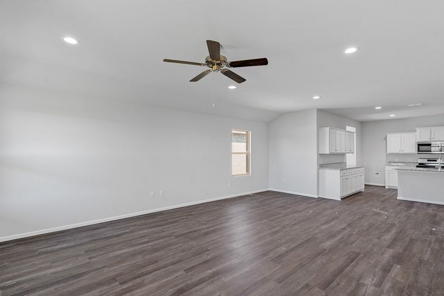 Representative unfurnished interior of a home built from the KINGSTON by D.R. Horton in Faculty Row, Abilene (Image 33).