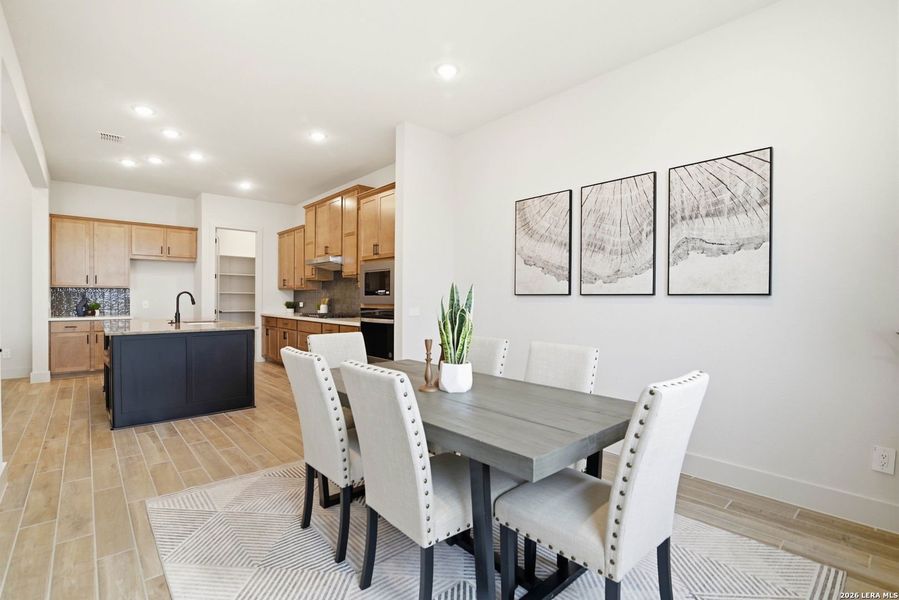 Furnished interior view inside a new home in Haby Hill 50s, San Antonio (Image 5).