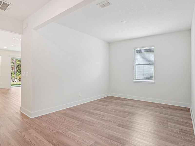 The Modena floorplan at 572 Brookhaven Trail.