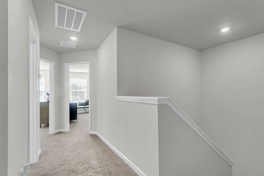 Spacious, unfurnished interior of a new home in Wildcat Chase, Summerville (Image 24).