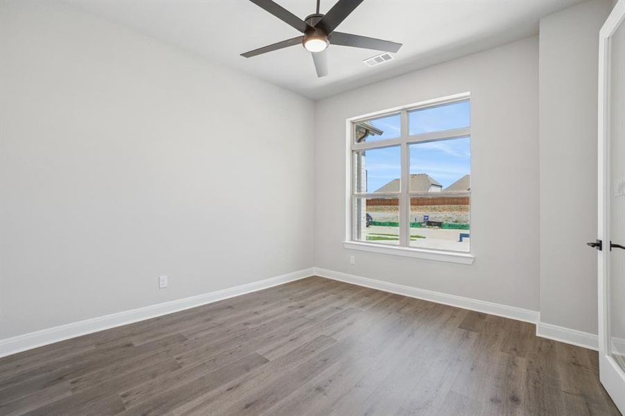 Spacious, unfurnished interior of a new home in Terraces – Classics, Rockwall (Image 13). Spacious, unfurnished interior of a new home in Terraces – Classics, Rockwall (Image 13).