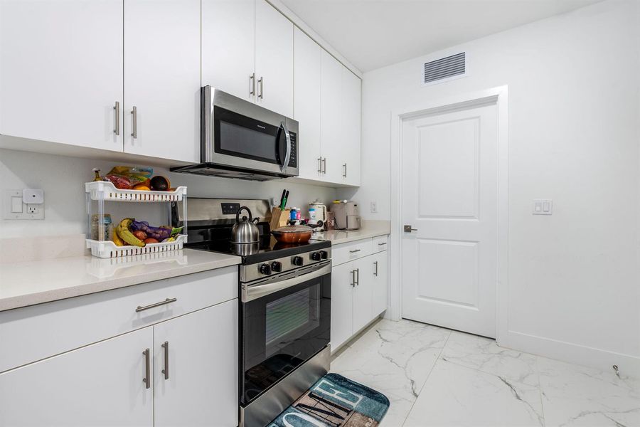 408NW12thAveBoyntonBeach-17