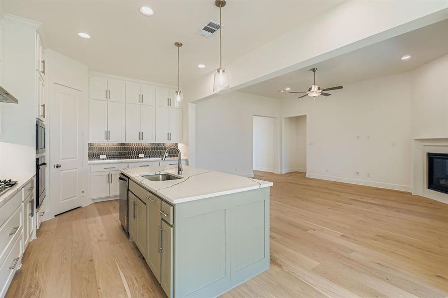 Furnished interior view inside a new home in Reunion 70s, Rhome (Image 12). Furnished interior view inside a new home in Reunion 70s, Rhome (Image 12).