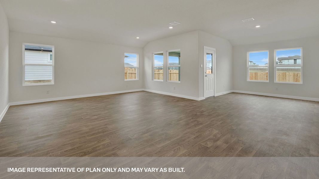 Representative unfurnished interior of a home built from the The Grayson by D.R. Horton in Sonoma Oaks, Fredericksburg (Image 19).
