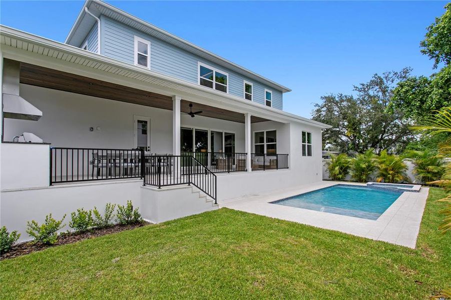 Exterior details and patio area of a home in , Tampa (Image 42).