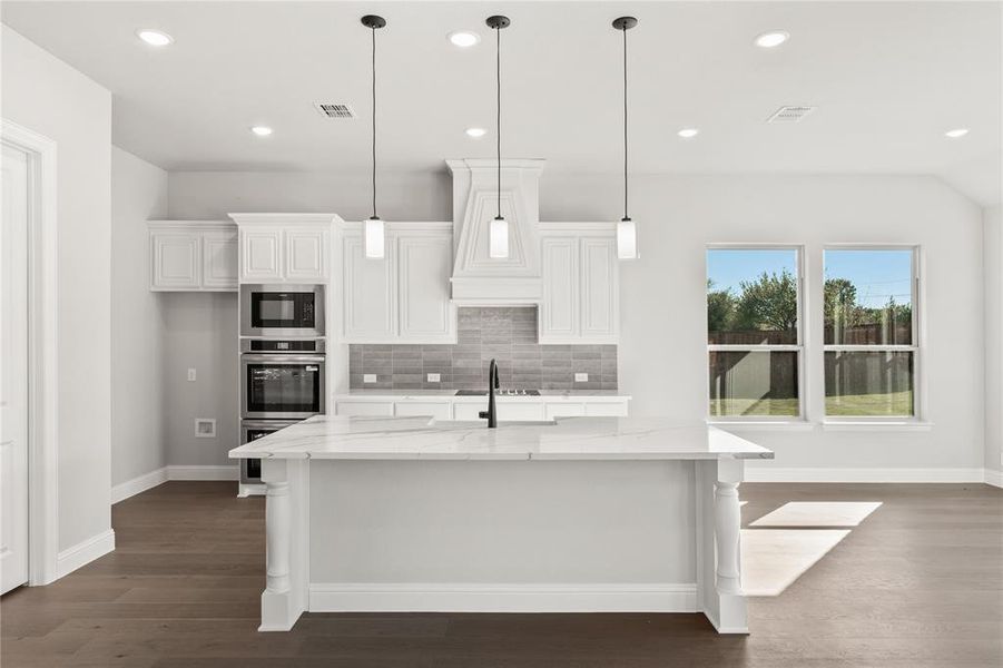 Furnished interior view inside a new home in Crystal Lake Estates, Red Oak (Image 6). Furnished interior view inside a new home in Crystal Lake Estates, Red Oak (Image 6).