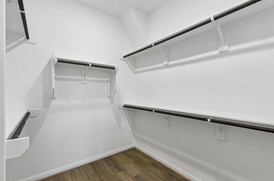 Spacious, unfurnished interior of a new home in Del Webb in Chambers Creek, Willis (Image 23).