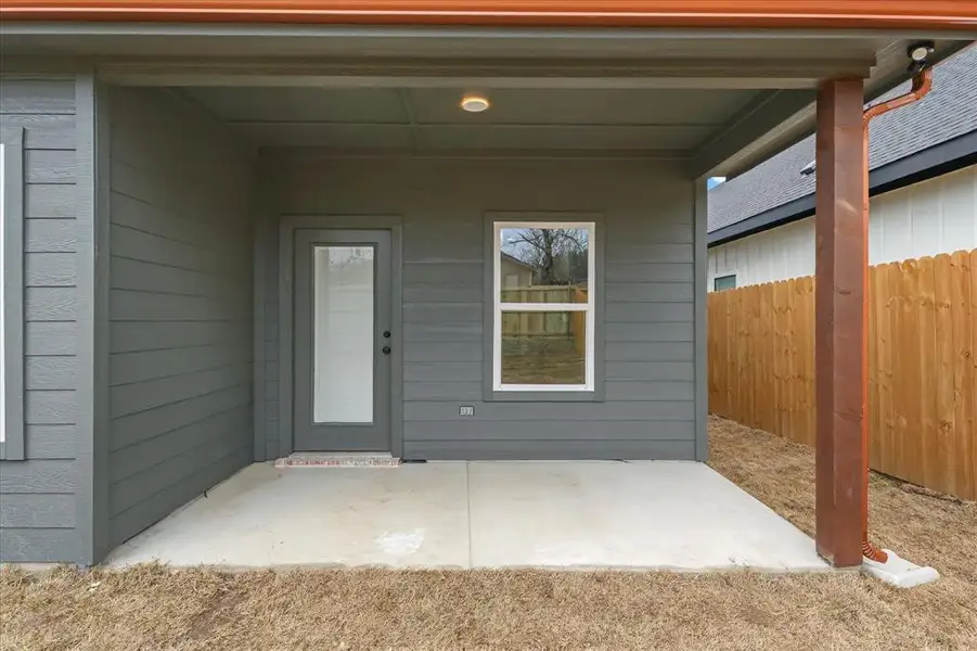 Exterior details and patio area of a home in , Fort Worth (Image 4).
