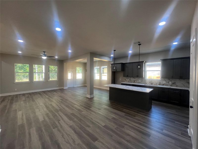 28807 Champion Oak entrance