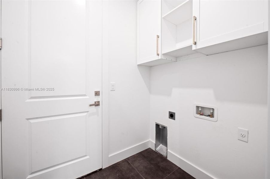 Furnished interior view inside a new home in , Naples (Image 9).