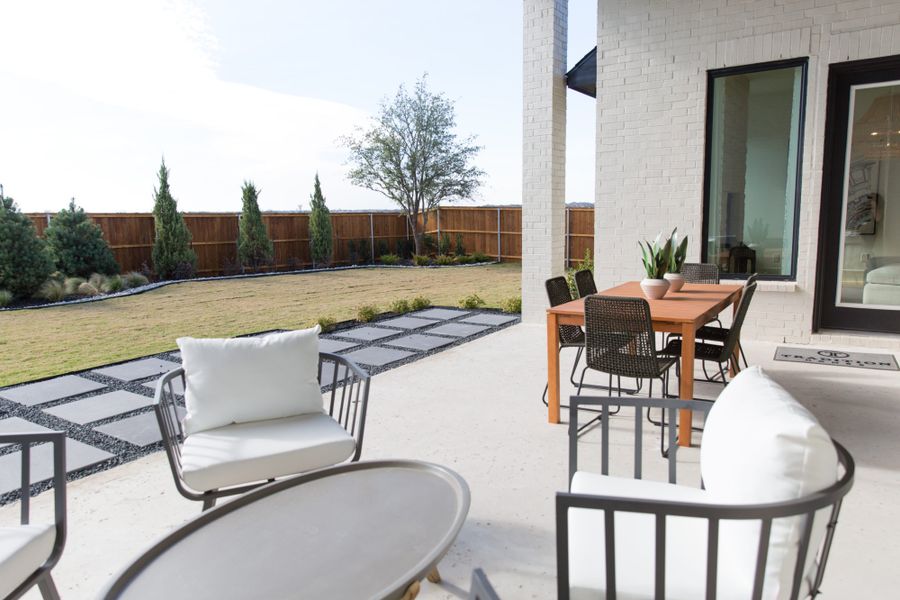 Representative exterior details of a home built from the 7031 by Tradition Homes in Mustang Lakes, McKinney (Image 3). Representative exterior details of a home built from the 7031 by Tradition Homes in Mustang Lakes, McKinney (Image 3).