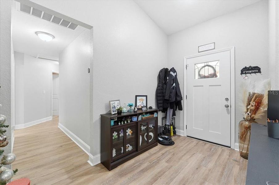 Furnished interior view inside a new home in , Auburndale (Image 9).