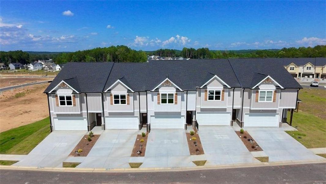 Image 27 of a home in . Image 27 of a home in .