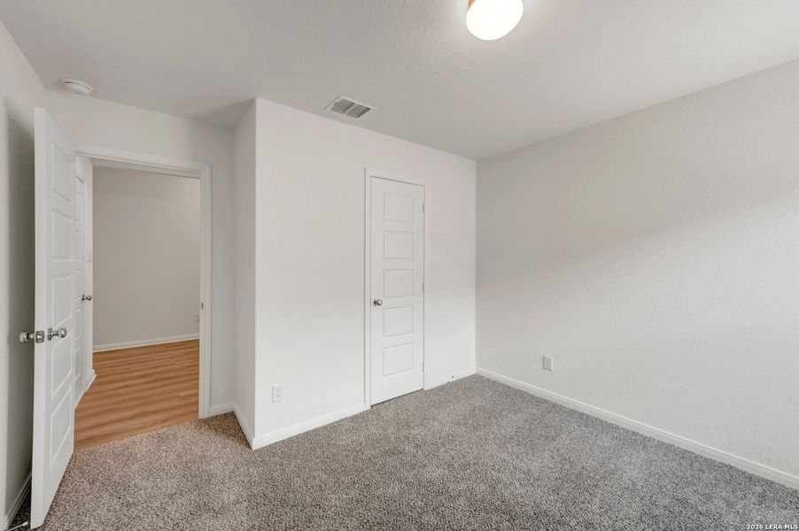 Spacious, unfurnished interior of a new home in Greenspoint Heights, Seguin (Image 41).