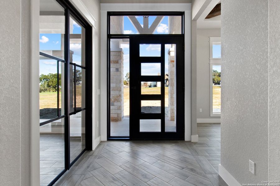 Spacious, unfurnished interior of a new home in , Adkins (Image 33).