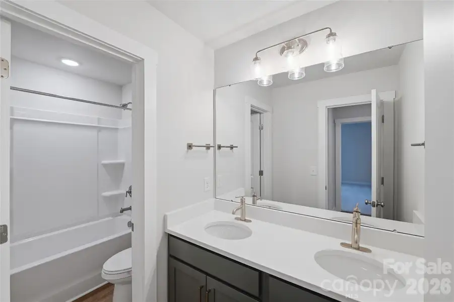 Image 42 of a home in .