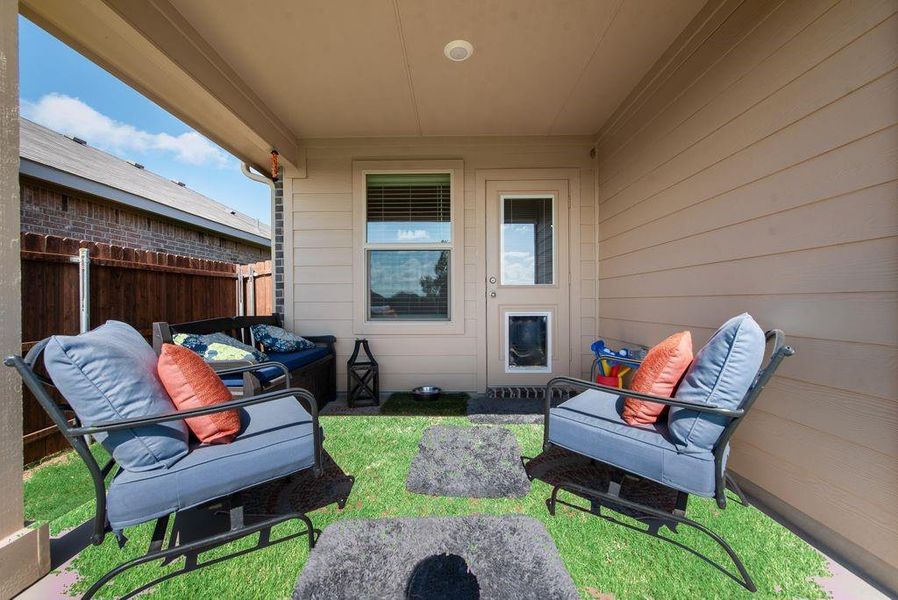 Exterior details and patio area of a home in , Fort Worth (Image 4).