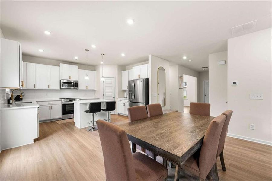 Furnished interior view inside a new home in , Dallas (Image 9).