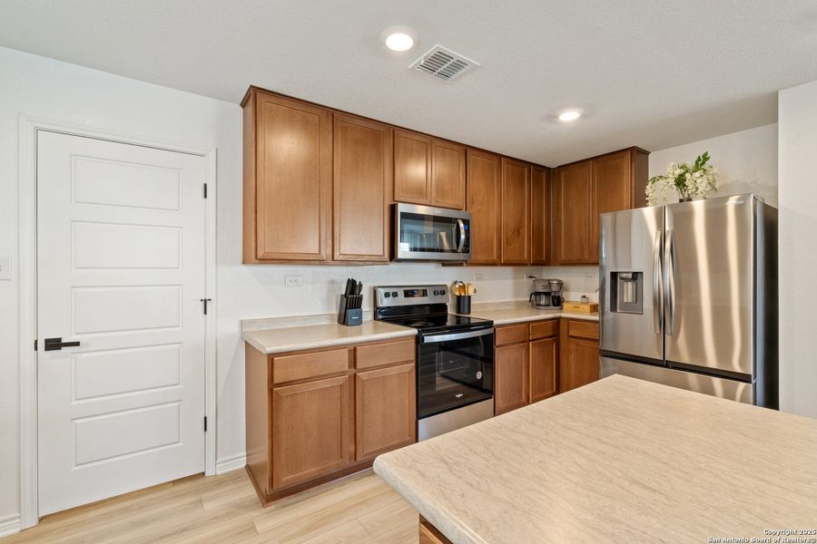 Furnished interior view inside a new home in Champions Landing, San Antonio (Image 14). Furnished interior view inside a new home in Champions Landing, San Antonio (Image 14).