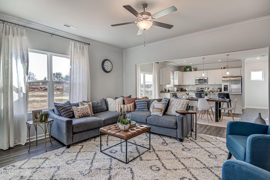 14 Great Room - Russell