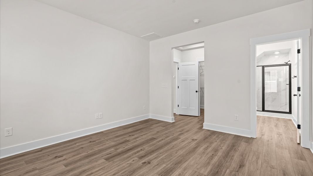 Furnished interior view inside a new home in Aspen Ridge, Lyman (Image 17).