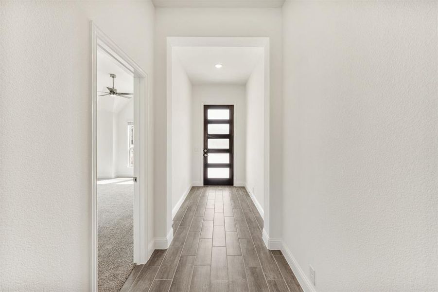 Spacious, unfurnished interior of a new home in Somerset, Venus (Image 28).