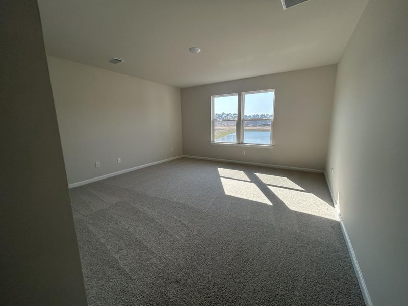 Spacious, unfurnished interior of a new home in , Ravenel (Image 18).