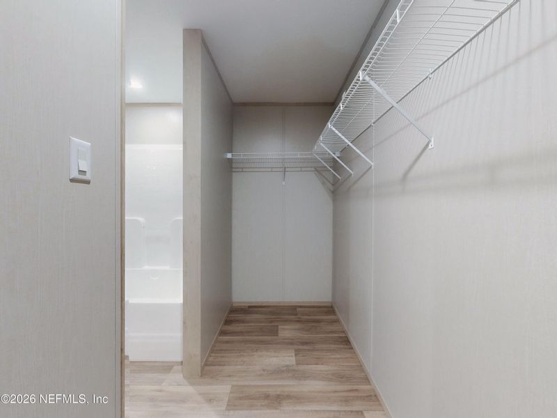 Spacious, unfurnished interior of a new home in , Keystone Heights (Image 24).